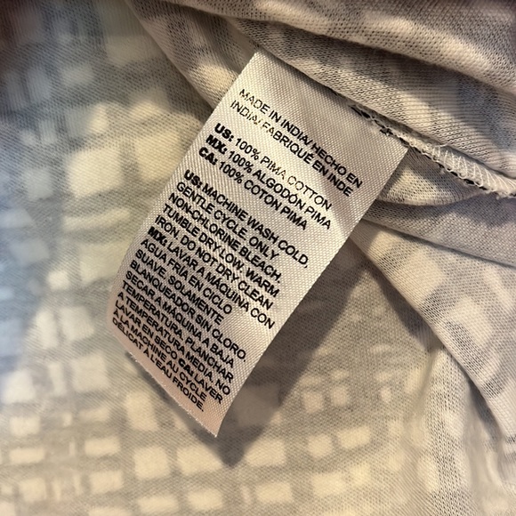 Chico’s Ladies Tunic, Black and White Stretch Knit, size XXL (4) - Picture 9 of 9